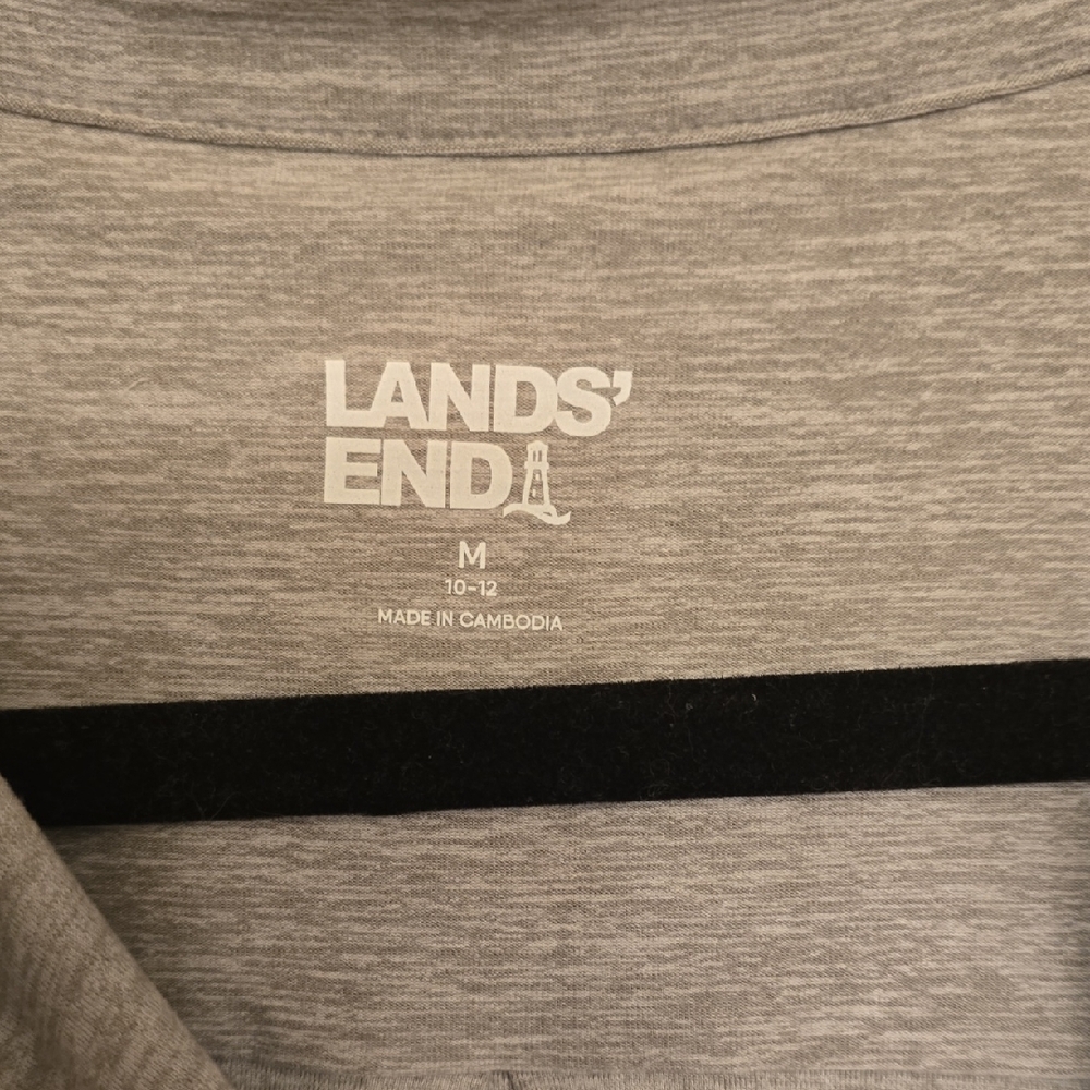 Lands' End Stretchy And Super Comfortable Button Up - Picture 2 of 7